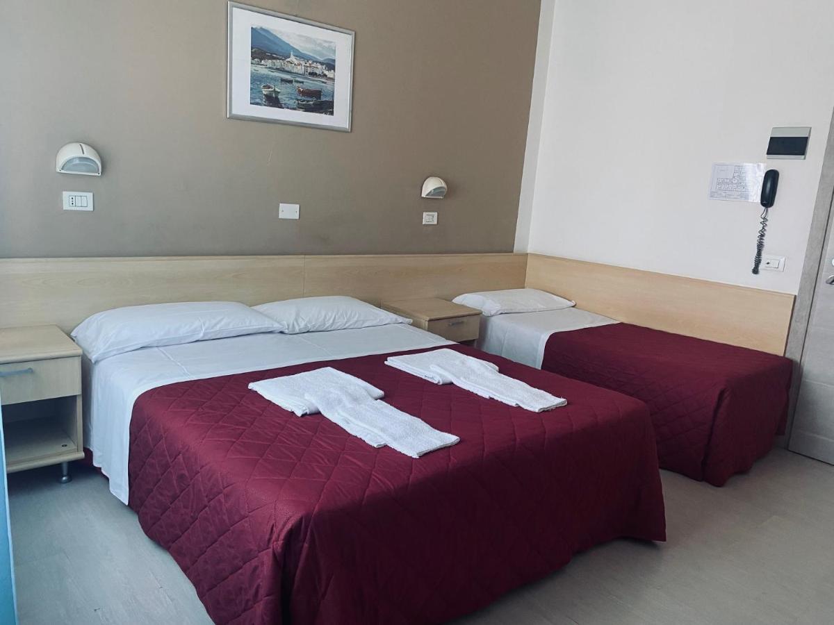 Hotel New Primula ริมินี ภายนอก รูปภาพ